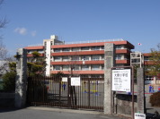 大類小学校