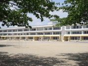 中央小学校
