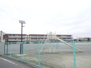 西小学校