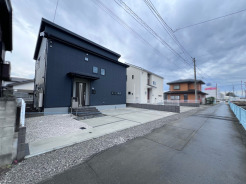 前橋市鶴光路町