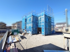 澄んだ空気と広がる景色が、心地よい一日を予感させる
