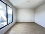 ２F　洋室8帖