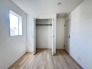 ２F　洋室5.2帖　収納付き