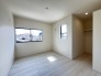 ２F　洋室5.2帖