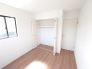 ２F　洋室5.2帖　収納付き