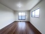 ２F　洋室12.5帖