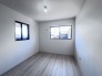 ２F　洋室5.2帖