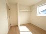 洋室4.7帖　収納スペース