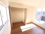 ２F　洋室5.2帖　収納付き