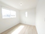 ２F　洋室5.2帖