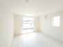 ２F　洋室8.2帖