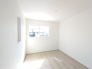 ２F　洋室5.2帖