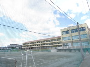 箕郷中学校